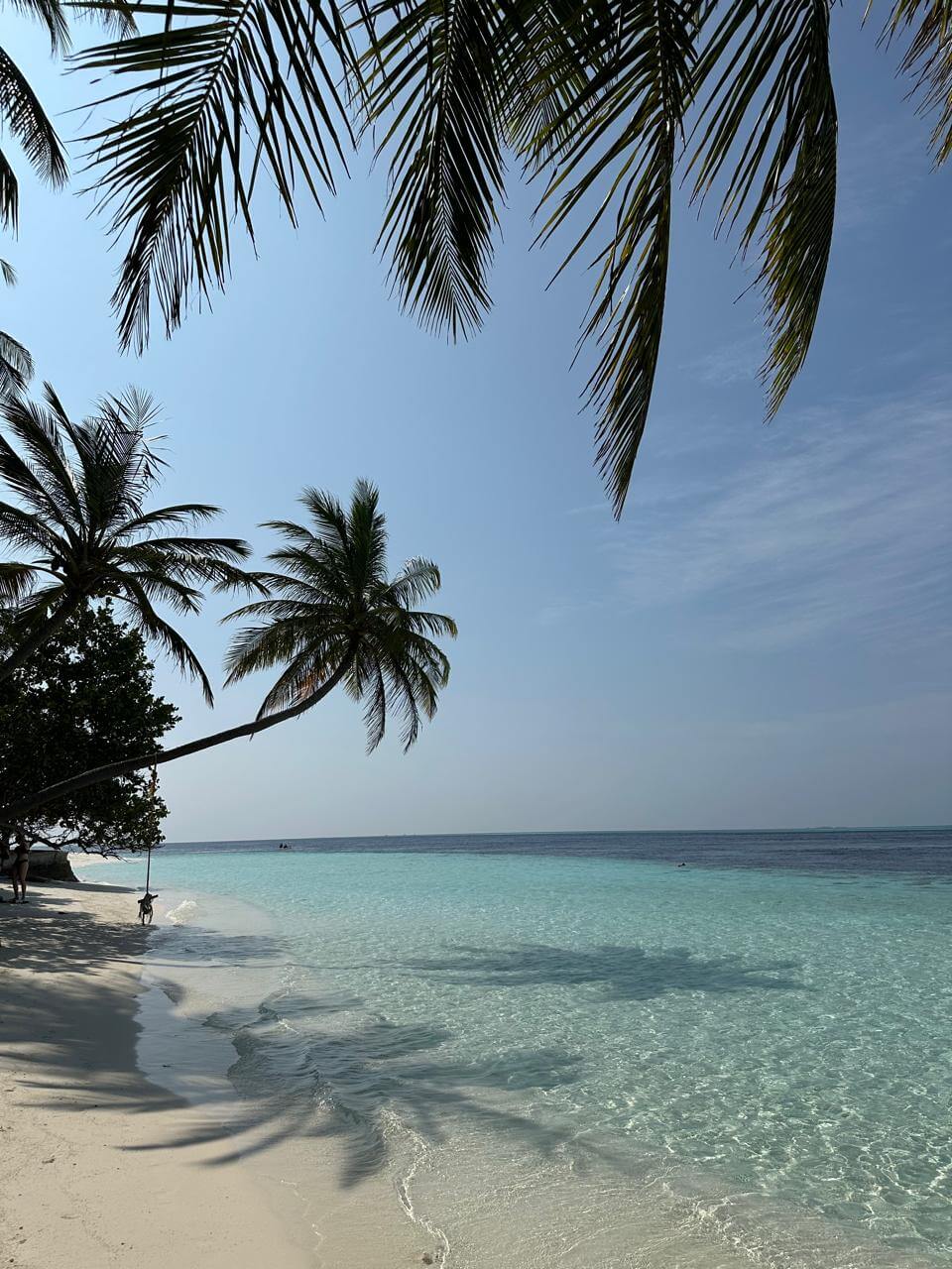 Vista de ilha paradisíaca nas Maldivas durante passeio saindo de Maafushi