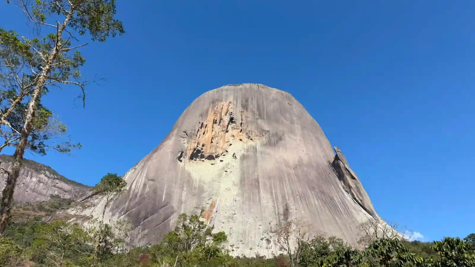 Formação rochosa do Parque Estadual da Pedra Azul em Domingos Martins